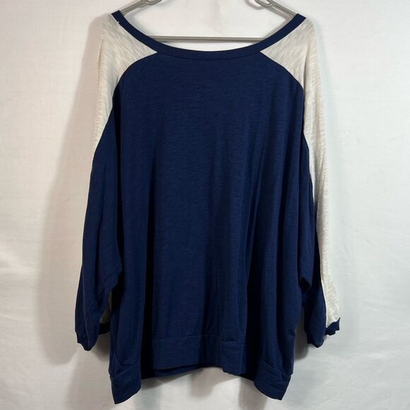 Torrid Womens Navy and Cream Slub Jersey Raglan Blouse 0637 - Picture 7 of 9